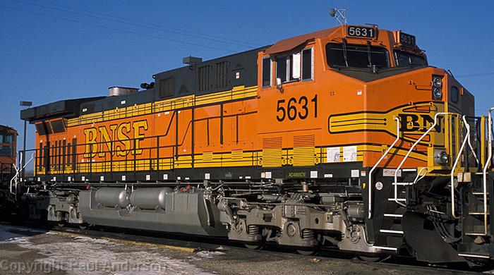 BNSF 5631 AC4400CW b.jpg